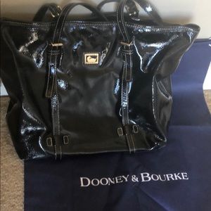 Patent leather purse